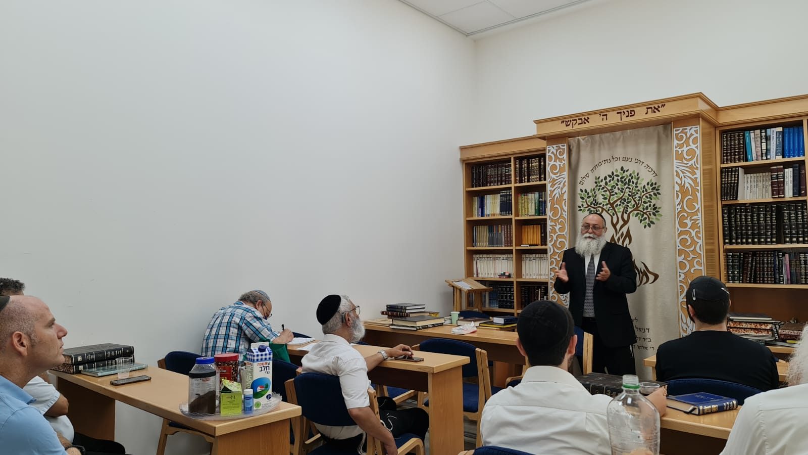 לימוד בבית המדרש תפארת הא.מ.ן